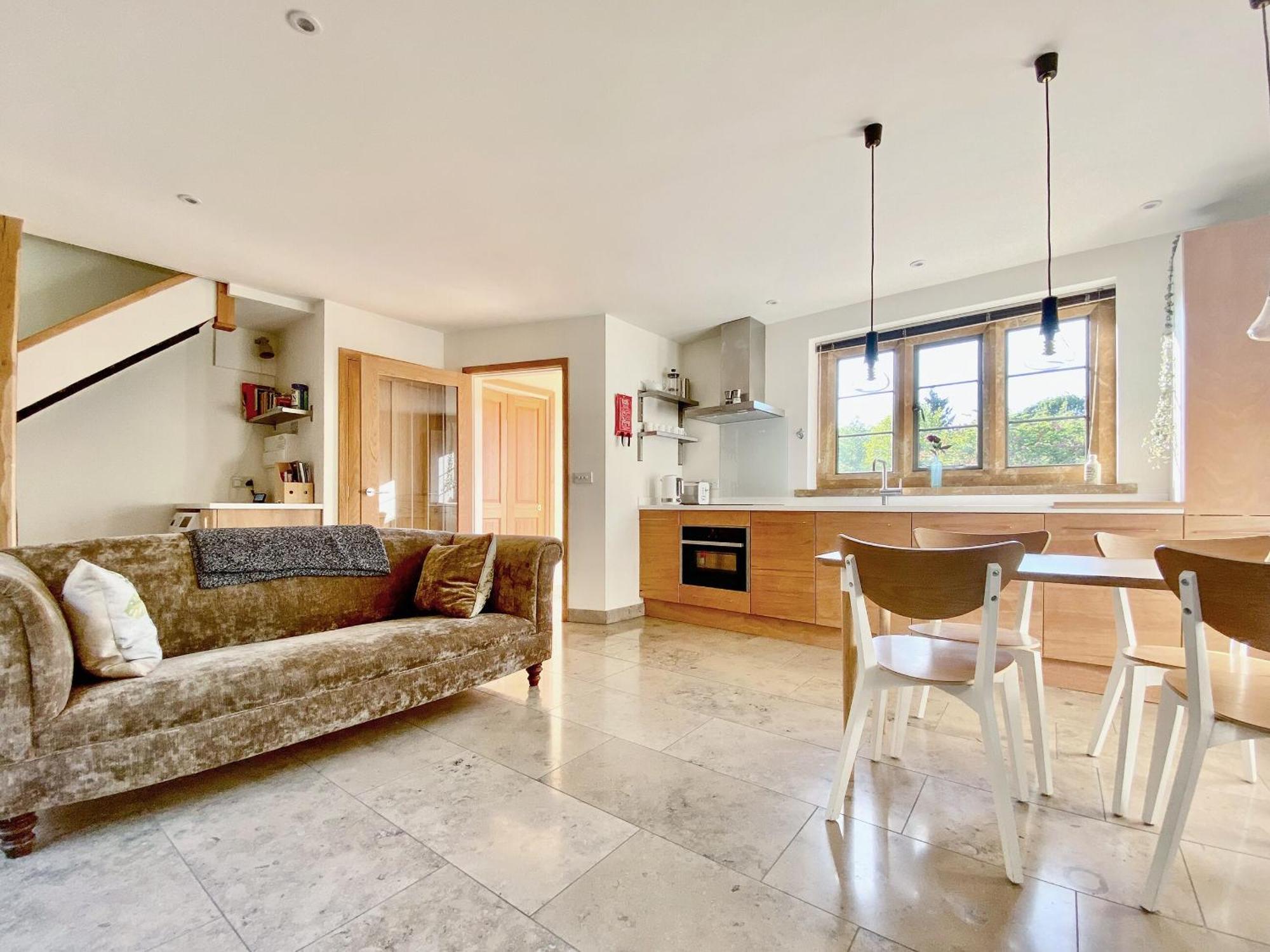 Finch Cottage Farnborough  エクステリア 写真